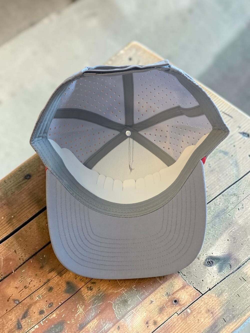 USA Performance 5-Panel Hat Gray Red Rope Snapback - Picture 3 of 3